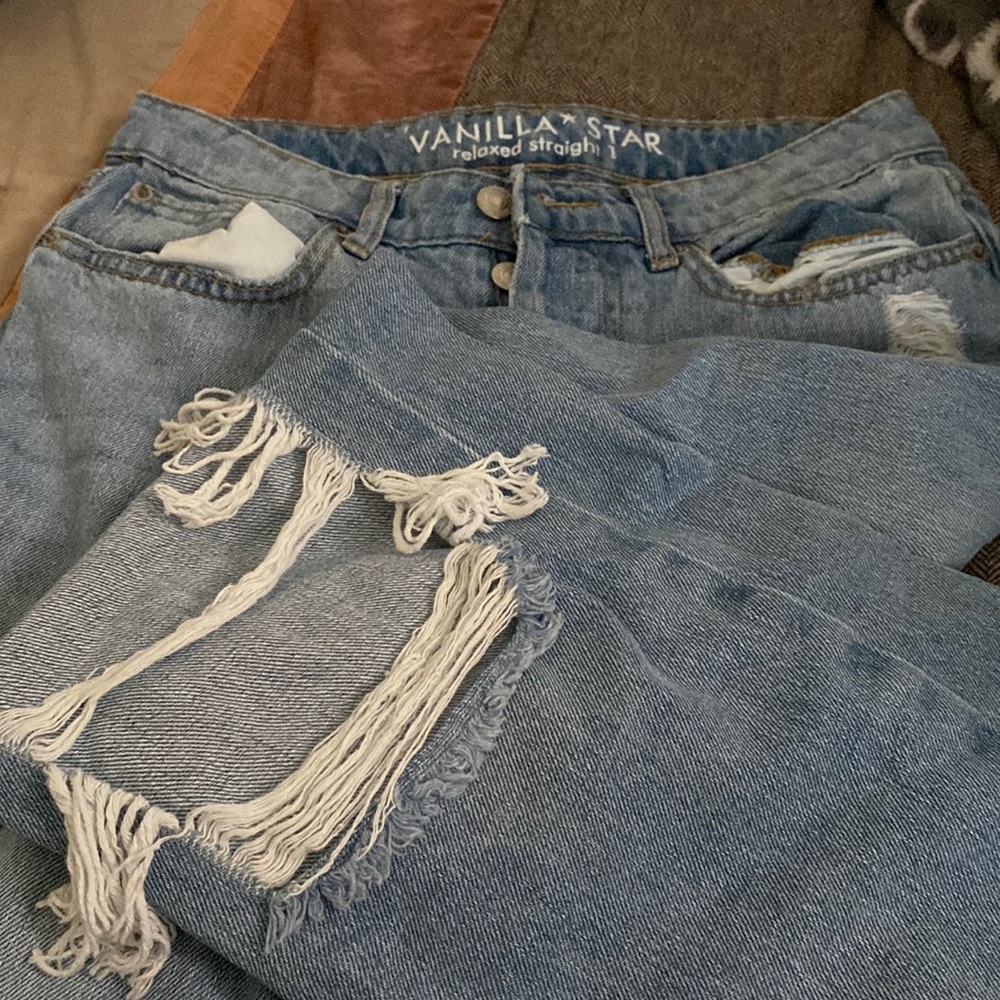 Distressed Vanilla Star Relaxed Straight 1’s